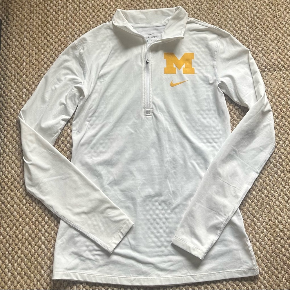 Women’s Nike Dri-Fit Quarter Zip Long Sleeve University of Michigan